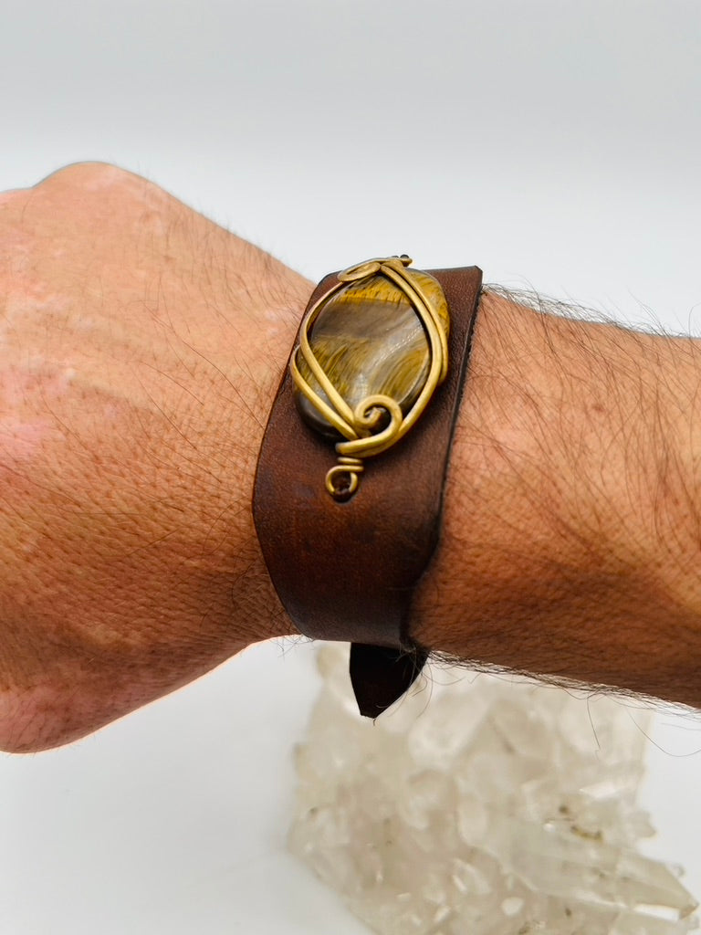 Leather Gem Buckle Bracelet