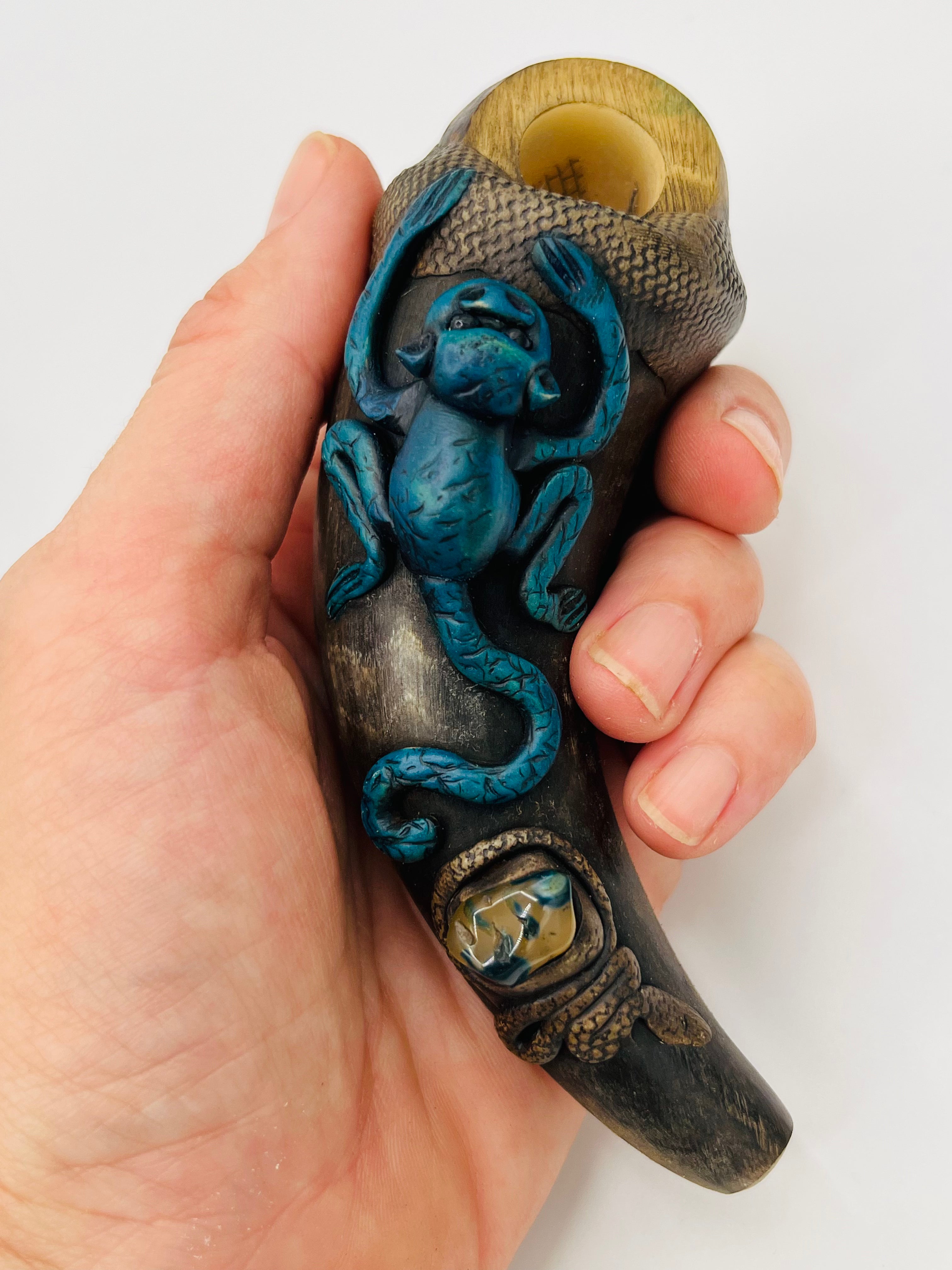 Tagua Seed Head-Bull Horn Pipe