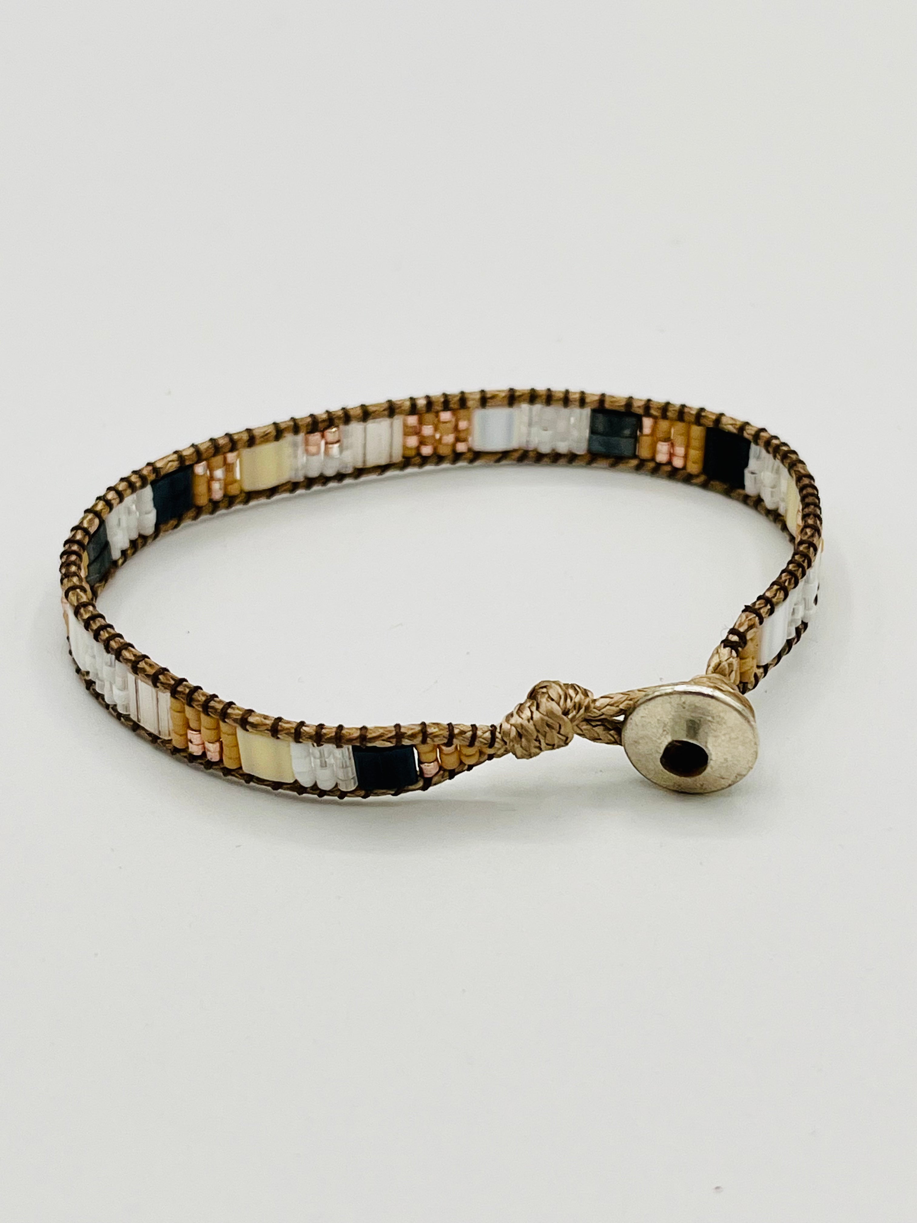 Hilo Single Bracelet- 1 strand