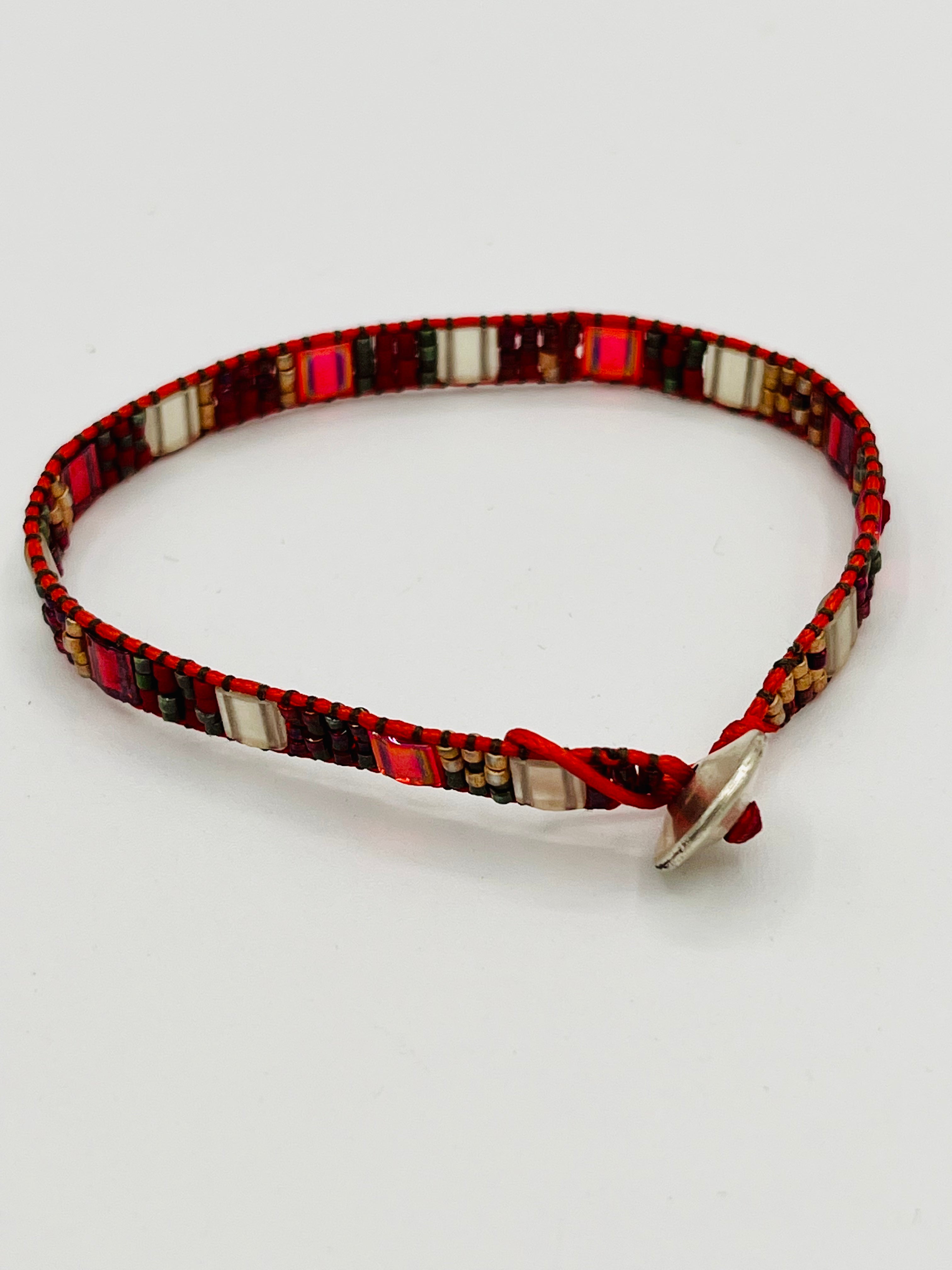 Hilo Single Bracelet- 1 strand