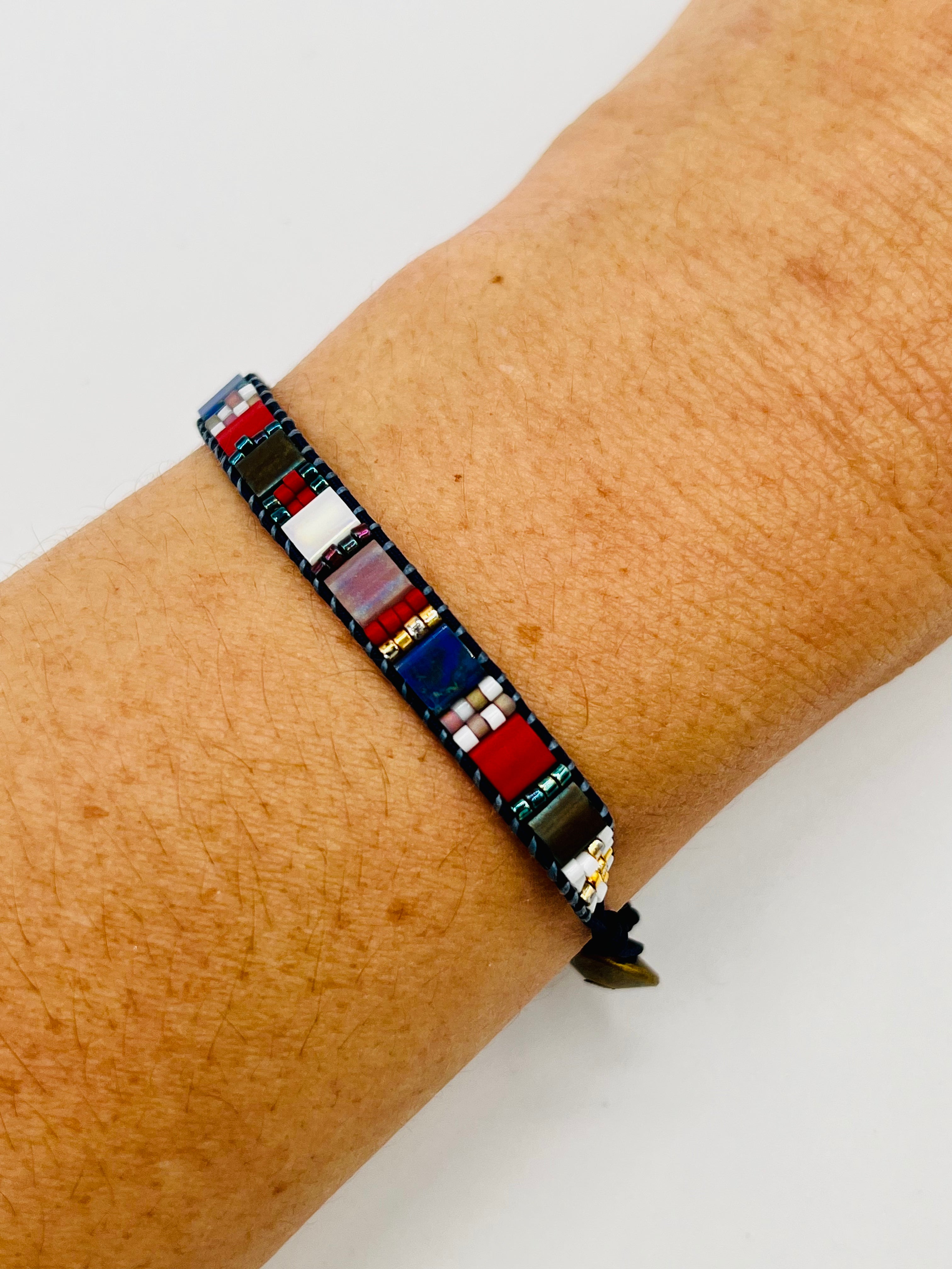 Hilo Single Bracelet- 1 strand