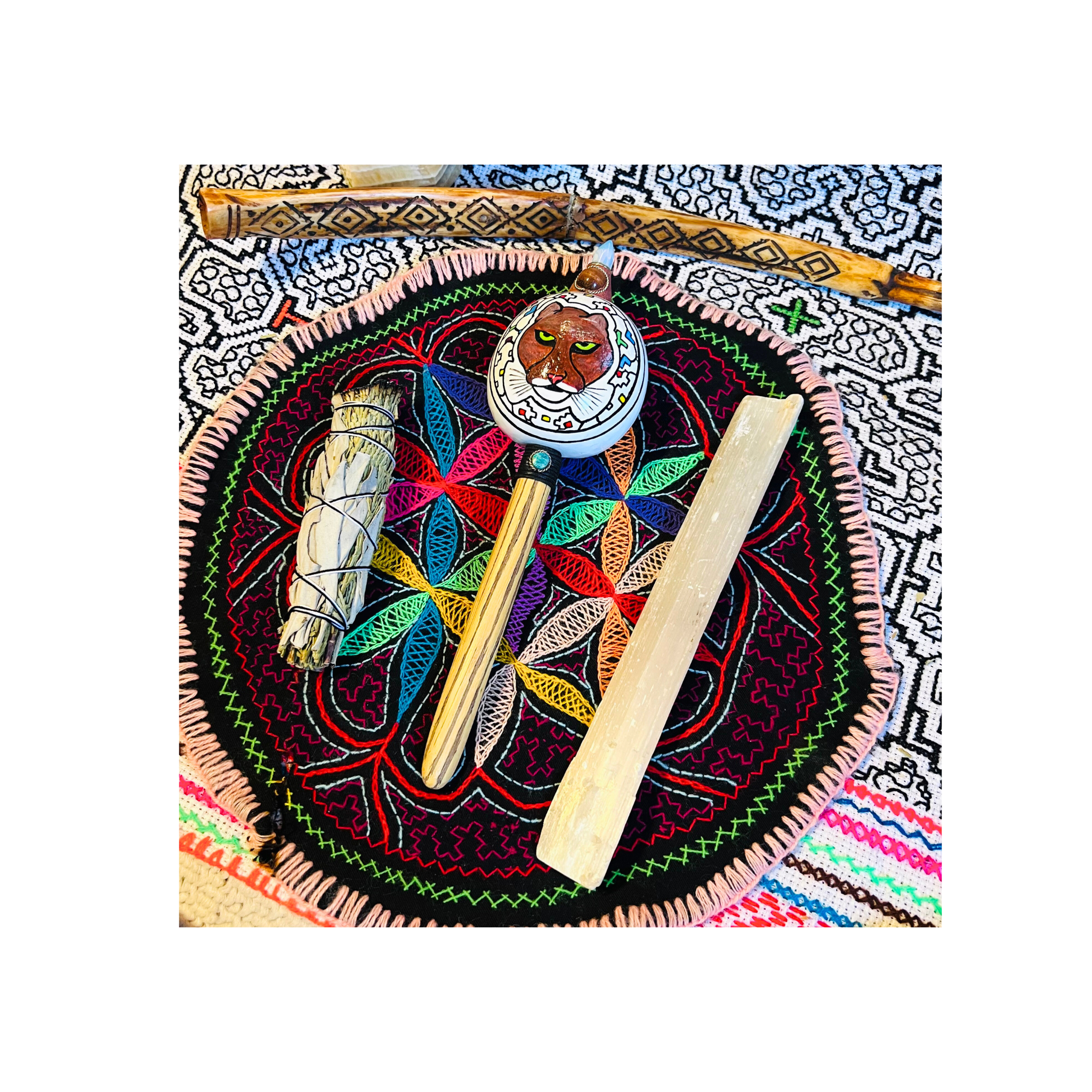 Maraca Wingo-Gourd Shaker