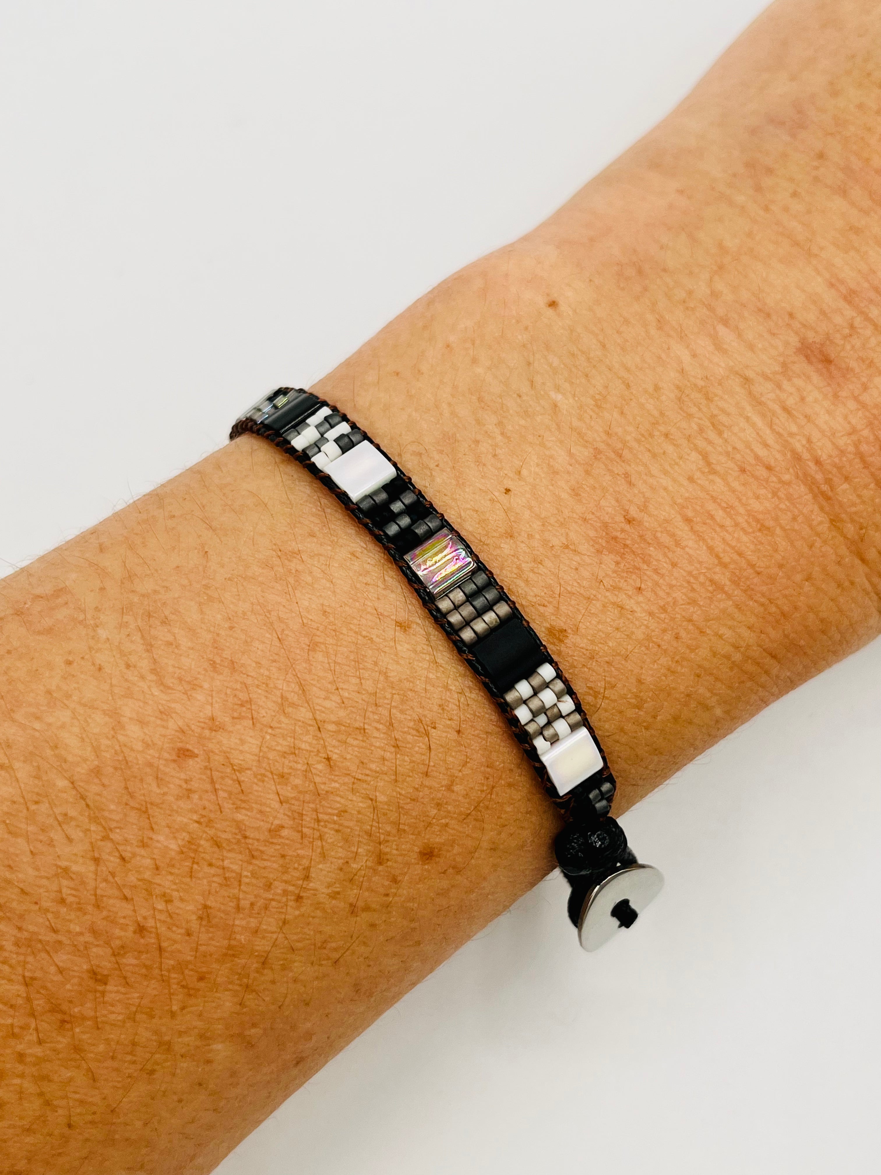 Hilo Single Bracelet- 1 strand