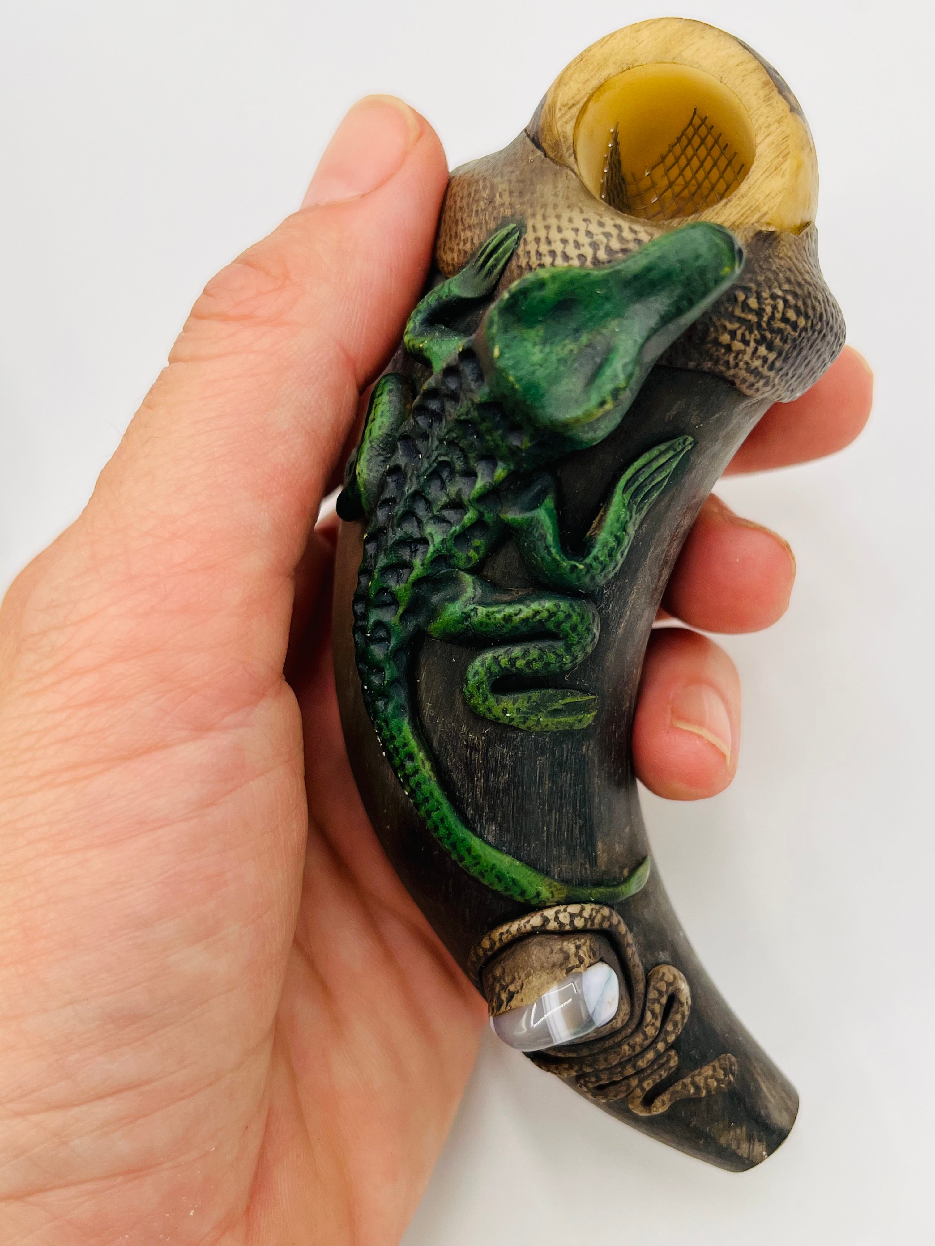 Tagua Seed Head-Bull Horn Pipe