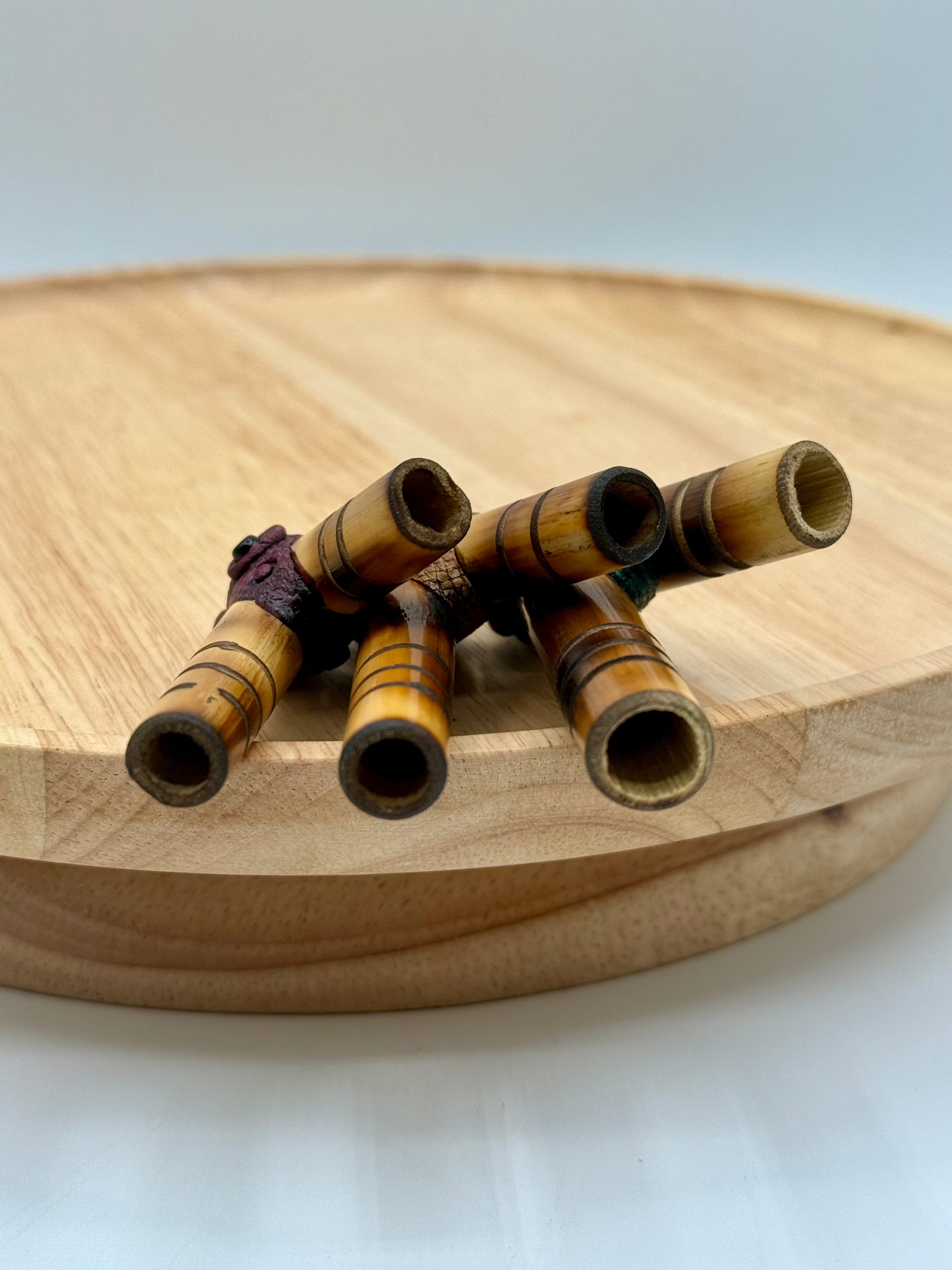 Handmade Bamboo Kuripe aids to self seerve Hapé or Rapé. Applicator to self serve sacred amazonian snuff.