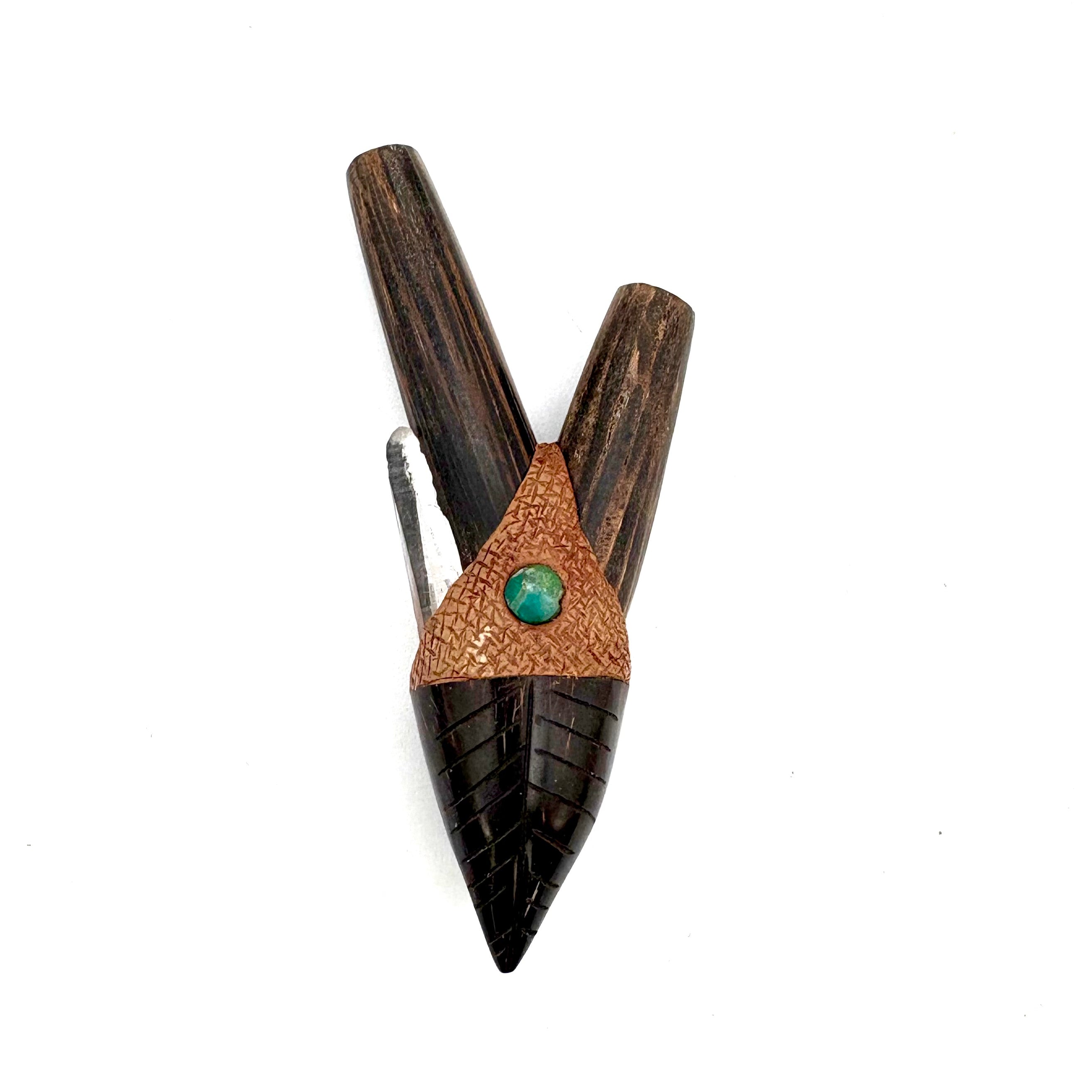 Chonta Wood self serving V shaped hapé applicator (Kuripe). Ornamented with quartz crystal and chrysocolla  